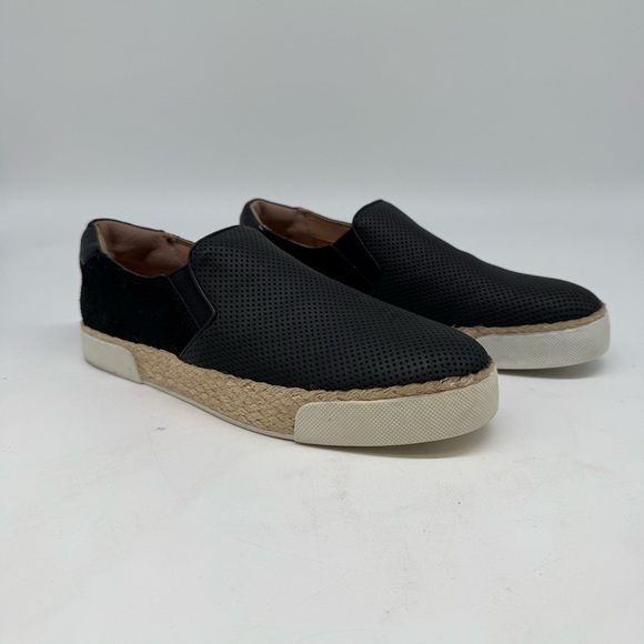 Other - Sam Edelman Women’s Black Slip-On Sneakers – Size 9M